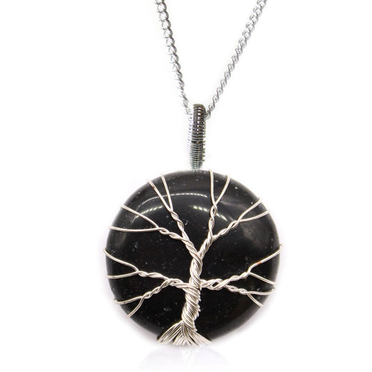 Zwarte onyx Tree of Life edelstenen ketting met verzilverde draadwikkeling, handgemaakt in India voor unieke beschermende sieraden
