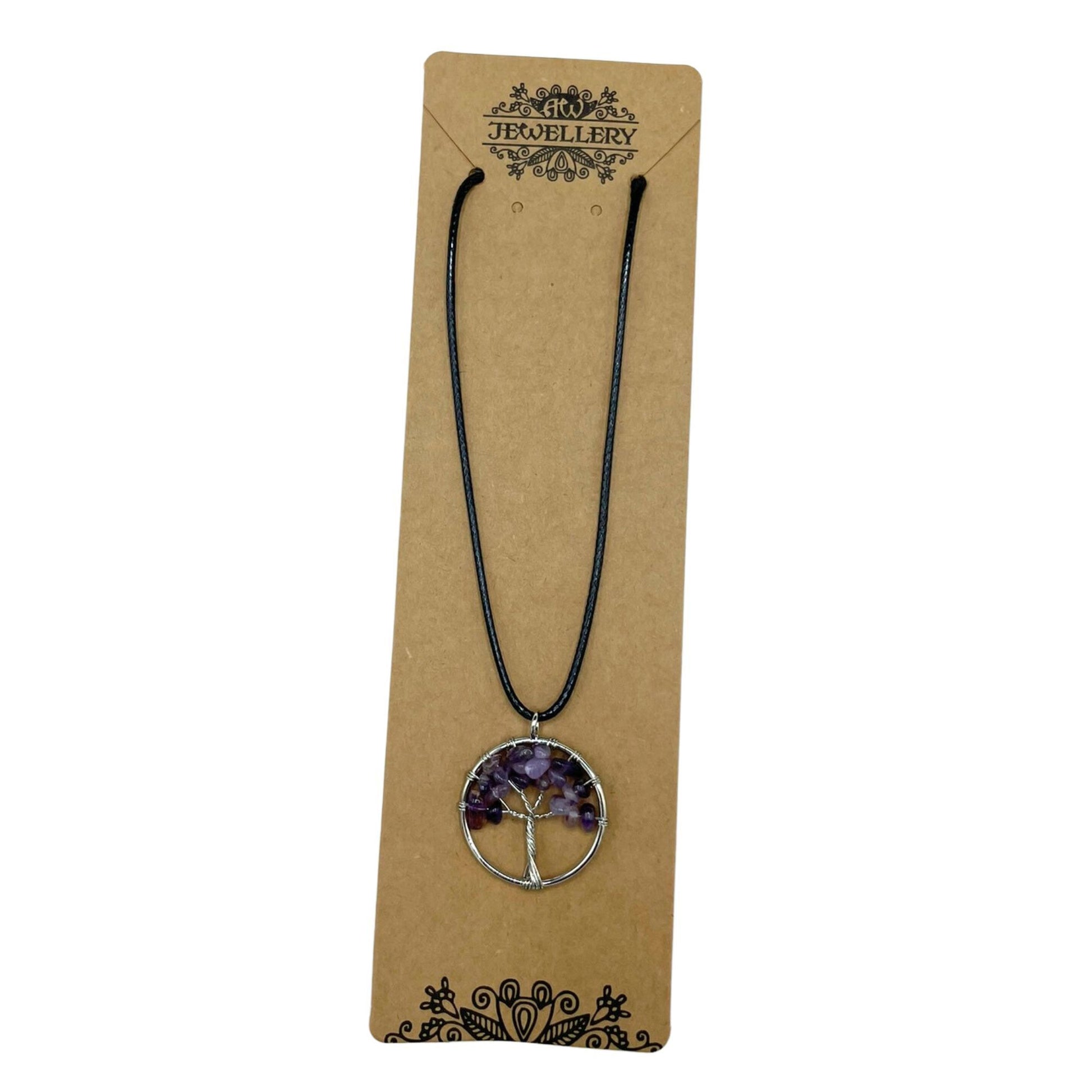 Amethyst Tree of Life hanger detailweergave met natuurlijke paarse steen en gedetailleerd metalen boomontwerp voor spirituele groei