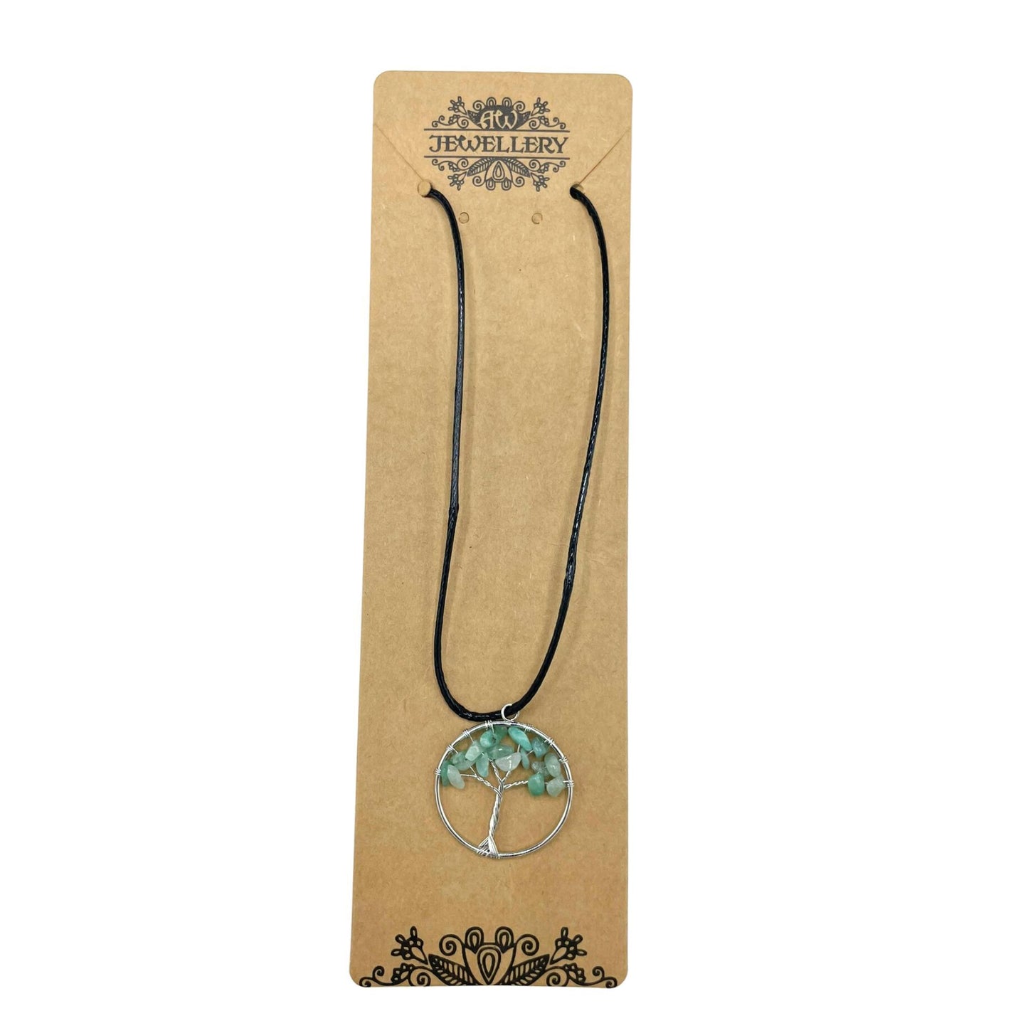 Tree of Life jade hanger gedragen als ketting met verstelbaar koord en rond ontwerp met heilig boomsymbool
