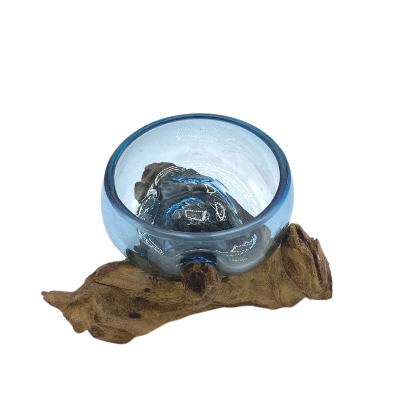 Blauwe glazen kom op houten voet - Gesmolten Glas collectie, mondgeblazen glas over levend hout techniek, bohemian interieur decoratie, cadeau idee, Karma Vibes
