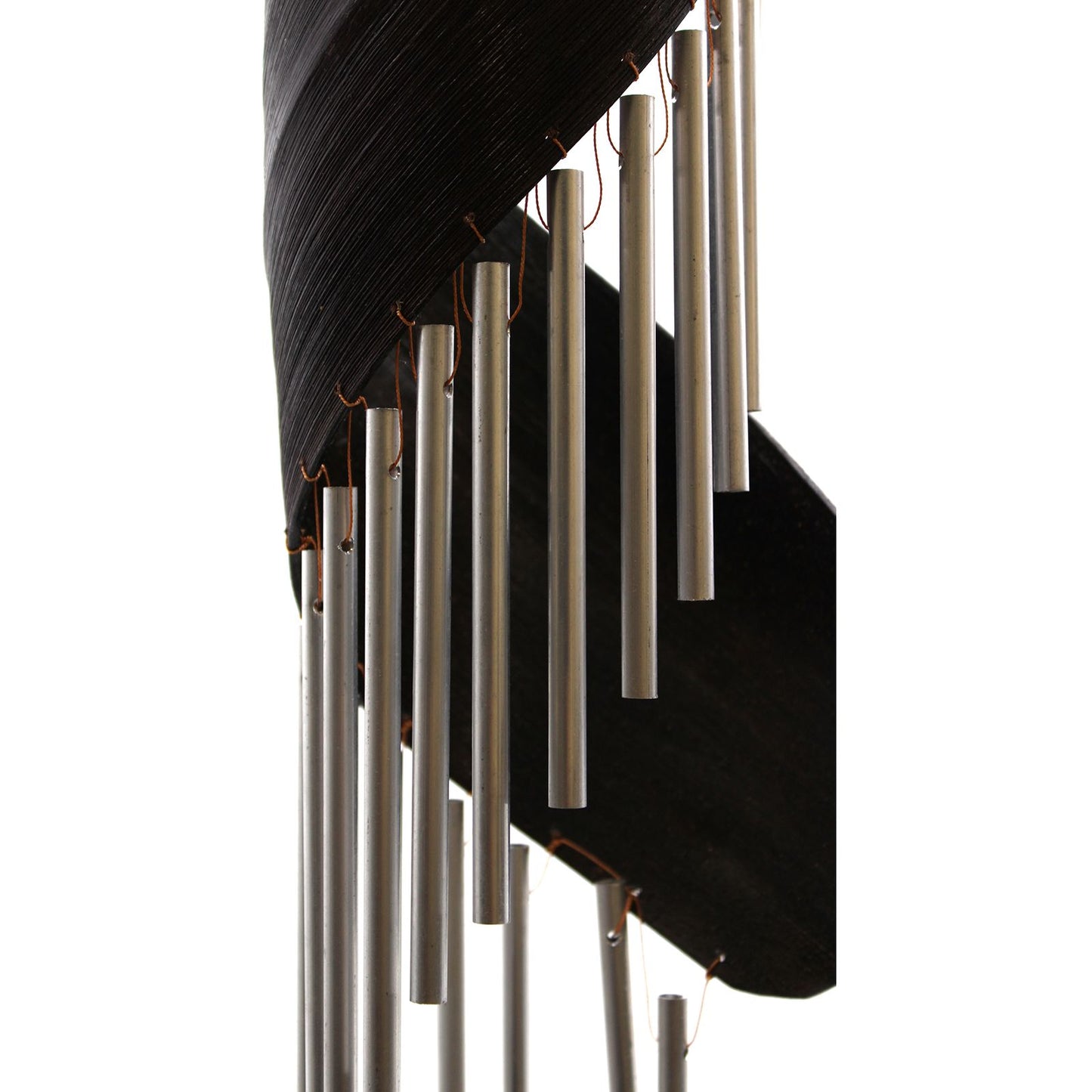 Windgong van natuurlijk kokosblad in chocolate afwerking, handgemaakt in Bali, 50x13cm
