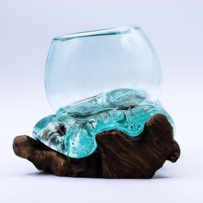 Handgemaakte ronde glazen kom op hout - mondgeblazen glas Bali, kalmerende aardse uitstraling, bohemian interieur decoratie, duurzaam geproduceerd gerecycled glas, Karma Vibes
