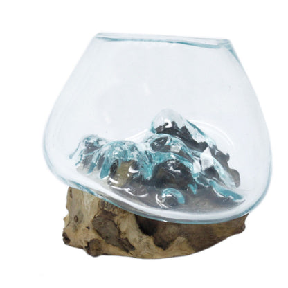 Handgemaakte glazen kom op hout - Gesmolten Glas collectie Karma Vibes
