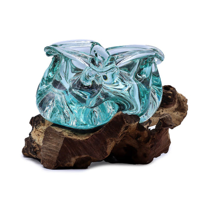 Gesmolten Glas Asbak op Gamal hout - handgeblazen gerecycled glas, sculpturale dikke glasvorm, bohemian woondecoratie, handgemaakt in Bali Indonesië, 11x14x19,5 cm
