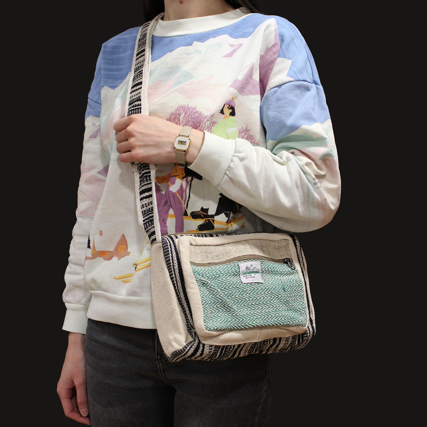 Hennep schoudertas lifestyle shot - duurzame bohemian bag voor dagelijks gebruik
