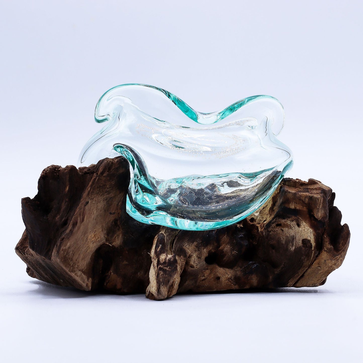 Gesmolten Glas Golvende Kom - organische golvende glasrand op Gliricidia Sepium hout, uniek bohemian sfeerstuk, handgemaakt Indonesië, spirituele woondecoratie
