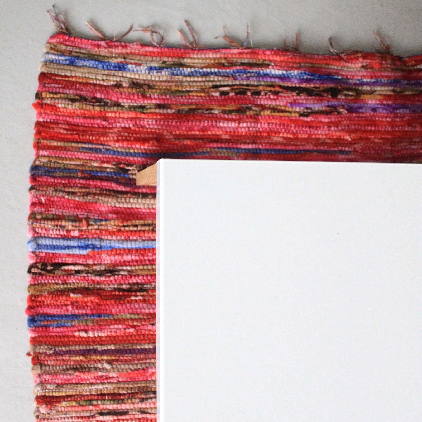 Kleed gerecycled tapijt fluweel 128x75cm detail weefpatroon
