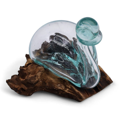 Mondgeblazen glazen eend karaf met glazen stop op Gamal hout - Gesmolten Glas collectie Karma Vibes, uniek sculptuurachtig sfeerstuk, ambachtelijk handwerk Bali Indonesië
