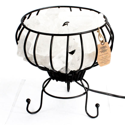 Himalaya zout vuurschaal laag model met witte zoutbrokken, warme verlichting
