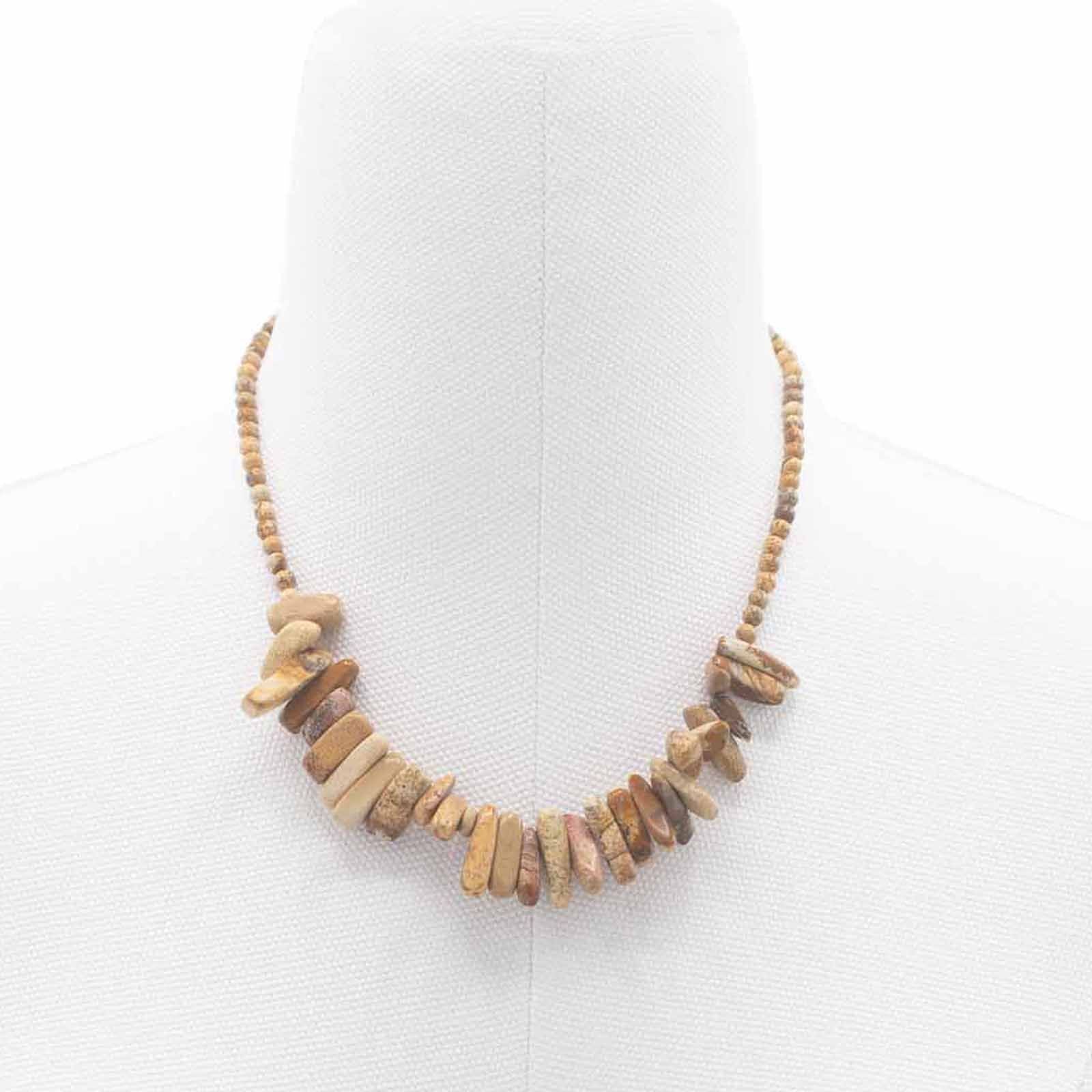 Edelsteenchips ketting 44cm met natuurlijke map stone langwerpige chips in aardse tinten
